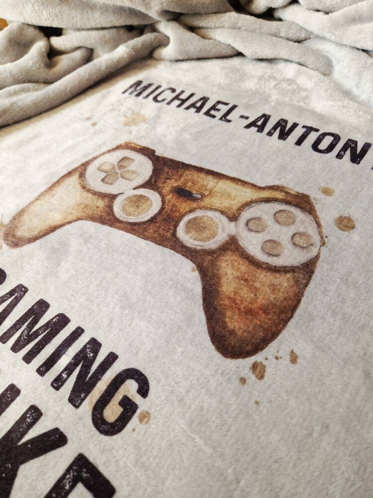 Personalised Gaming Blanket, Christmas Gamer Gift for Boys and Girls, Movie Night Throw, Stocking Filler, Blame it on the Lag